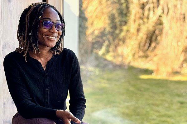 Sara Black Sara Black